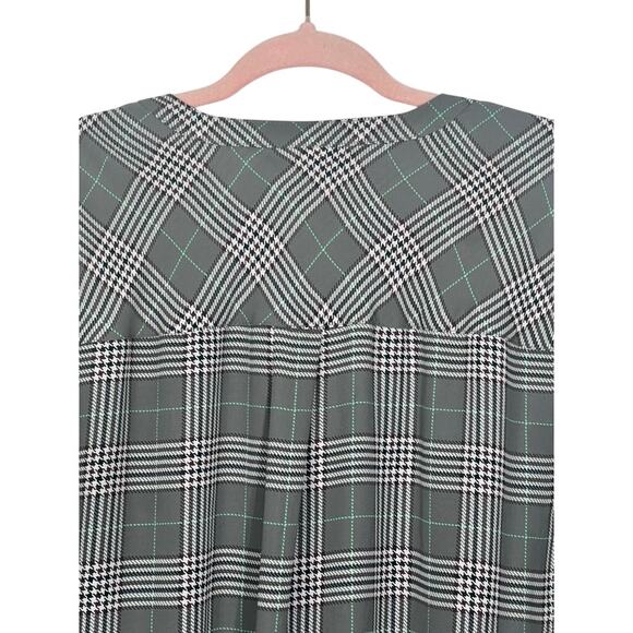 Torrid Harper Gray Plaid A-line Lightweight 3/4" Sleeves V-neck Blouse Size 3 - Picture 5 of 9